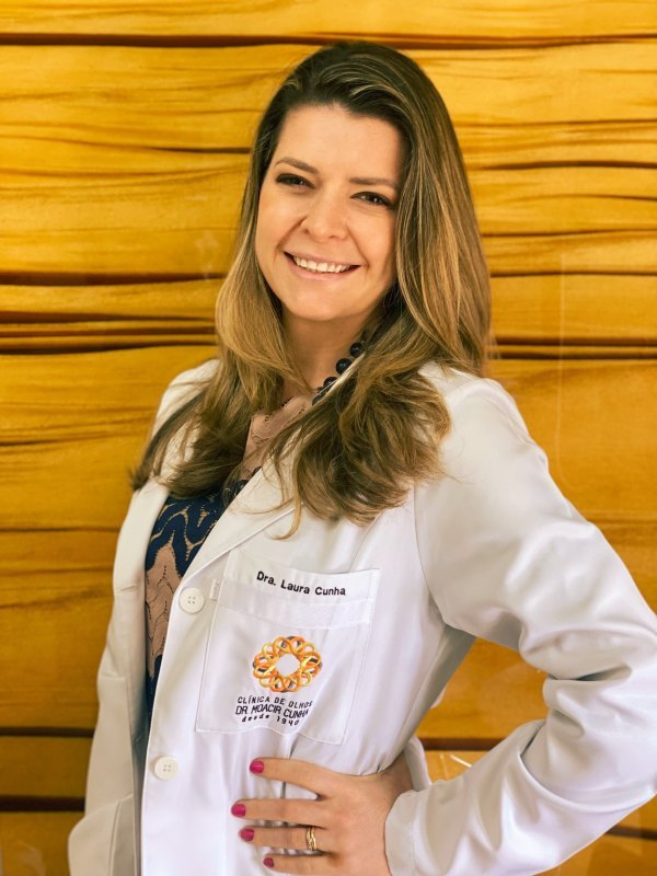 LAURA PIRES DA CUNHA